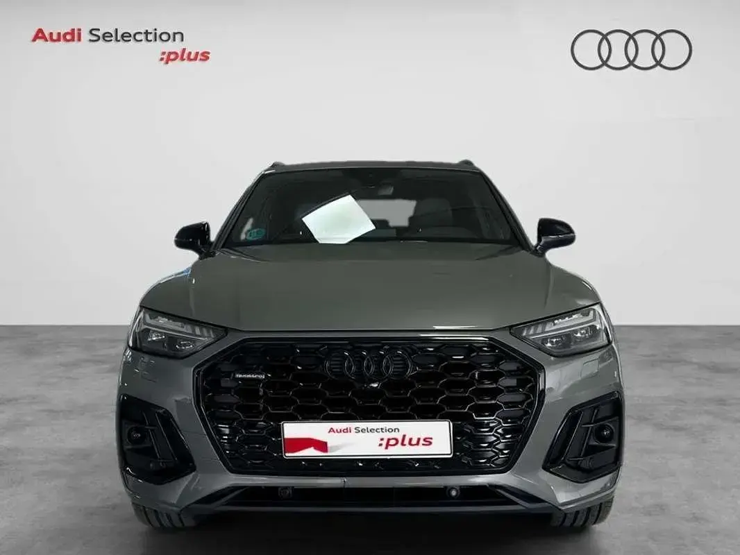 Usado Audi Q5 Sportback S-Line 204 CV (150 kW) 2025 Gris / plata SUV