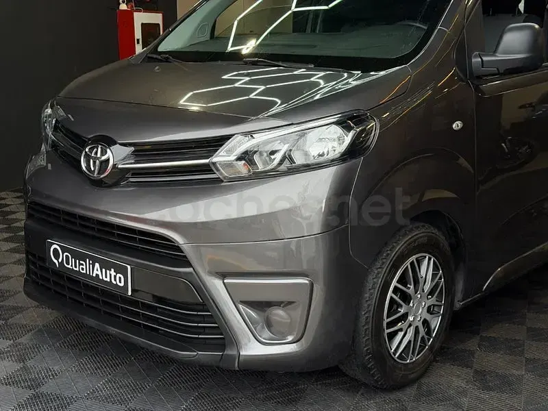 Usado Toyota Proace Verso Advance 120 CV (88 kW) 2020 Gris / plata Familiar