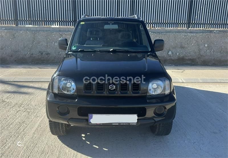 Usado Suzuki Jimny 80 CV (58 kW) 1999 Negro SUV
