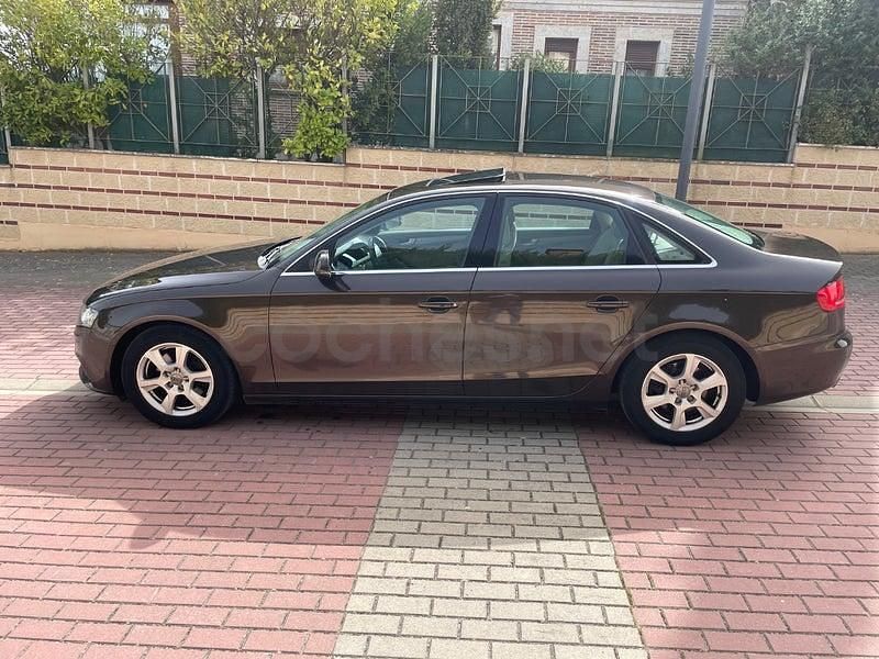 Usado Audi A4 136 CV (100 kW) 2011 Beige Berlina