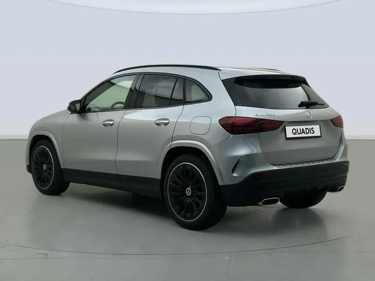 Nuevo Mercedes GLA200 163 CV (119 kW) 2025 Gris plata SUV