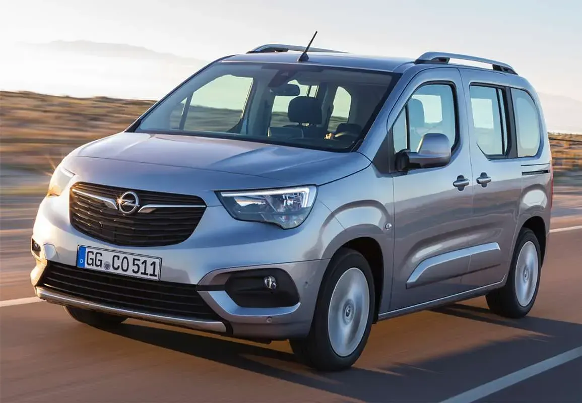 Usado Opel Combo Life Edition+ 102 CV (75 kW) 2021 Blanco Monovolumen