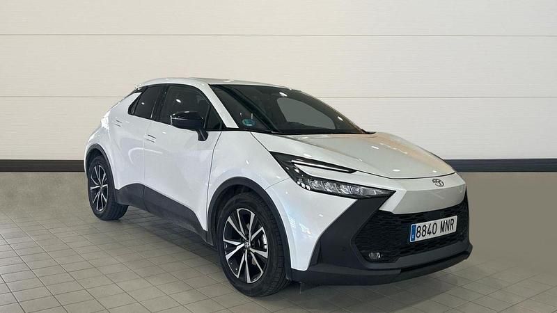 Blanco Usado 2024 Toyota C-HR Advance SUV | 29.000 € (Precio justo) - Imagen 1/4