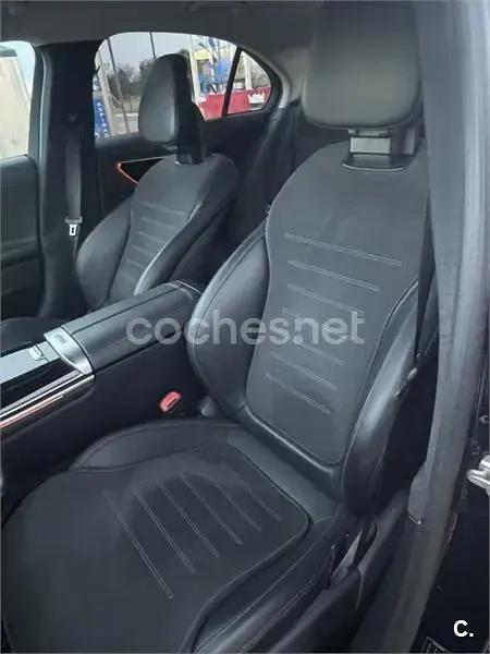 Käytetty Mercedes C200 184 HP (135 kW) 2022 Sininen Sedan