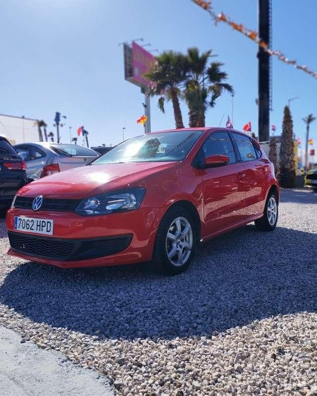 Usado VW Polo Advance 75 CV (55 kW) 2013 Rojo Utilitario