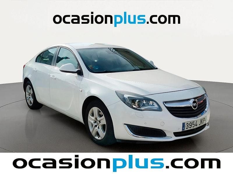 Usado Opel Insignia Selective 140 CV (102 kW) 2015 Blanco Berlina