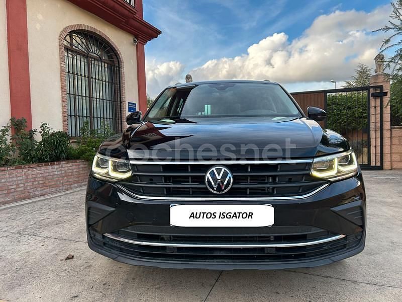 Usado VW Tiguan Life 150 CV (110 kW) 2021 Negro SUV