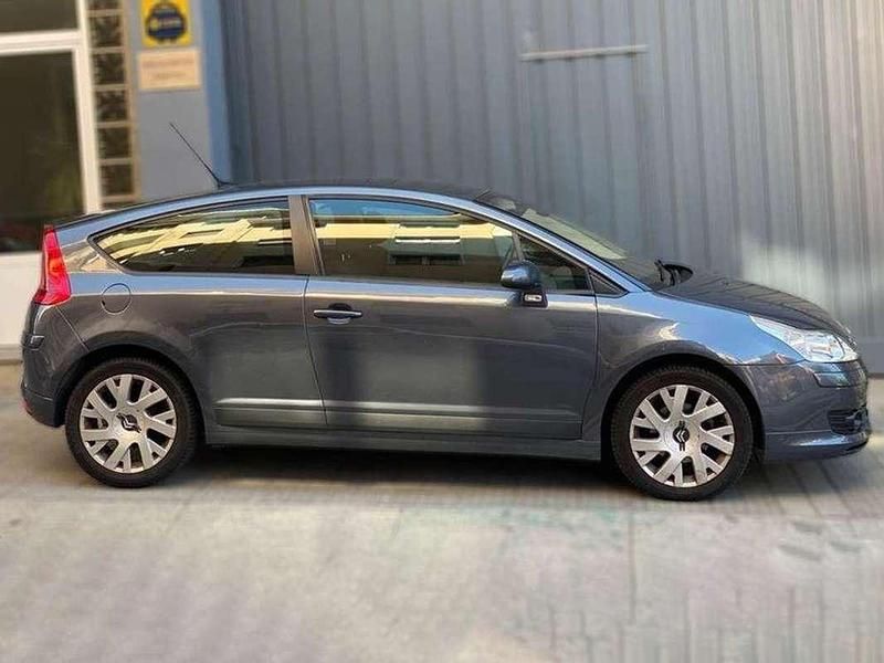 Usado Citroën C4 109 CV (80 kW) 2005 Gris / plata Berlina