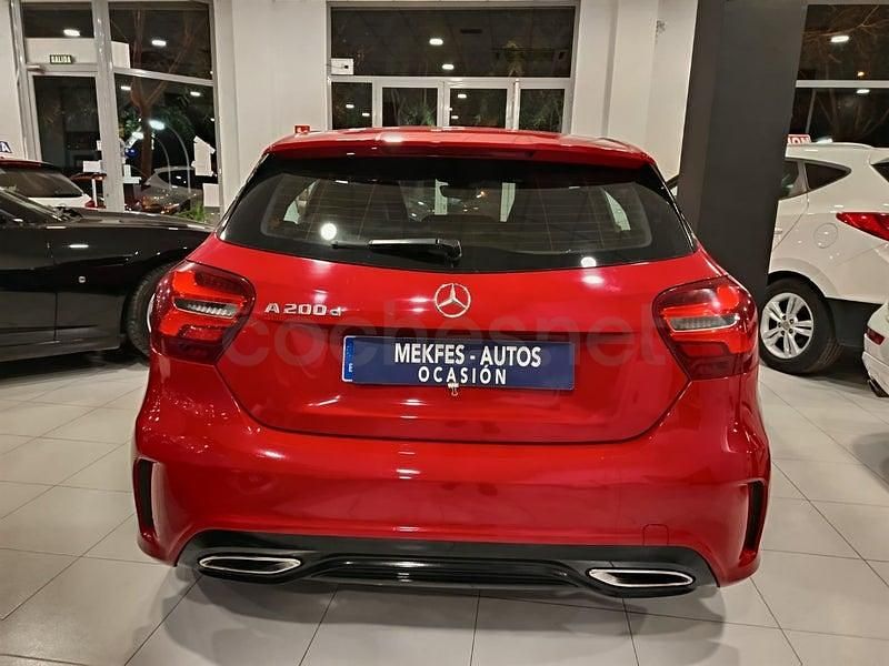Usado Mercedes A200 150 CV (110 kW) 2019 Rojo Berlina