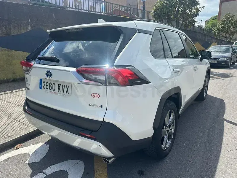Usado Toyota RAV4 Hybrid Advance 218 CV (160 kW) 2019 Blanco SUV