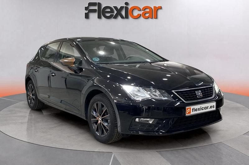 Negro Usado 2017 Seat Leon Reference Berlina | 10.990 € (Precio justo) - Imagen 1/4