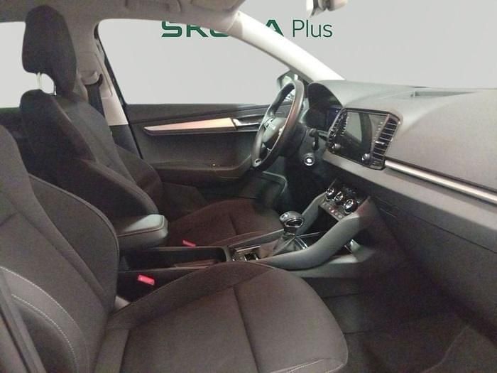 Usado Skoda Karoq Selection 150 CV (110 kW) 2025 Negro SUV