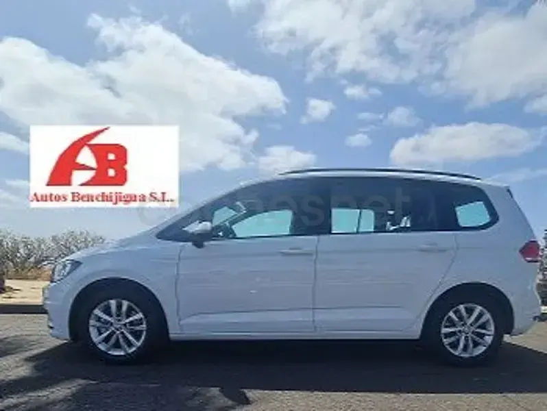 Usado VW Touran Business 115 CV (84 kW) 2017 Blanco Monovolumen