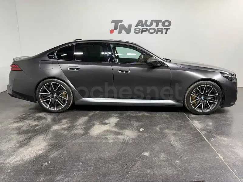 Käytetty BMW M5 Comfort Edition 727 HP (534 kW) 2024 Musta Sedan