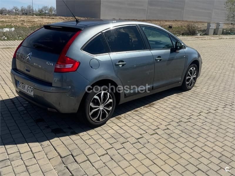 Usado Citroën C4 90 CV (66 kW) 2010 Gris / plata Berlina