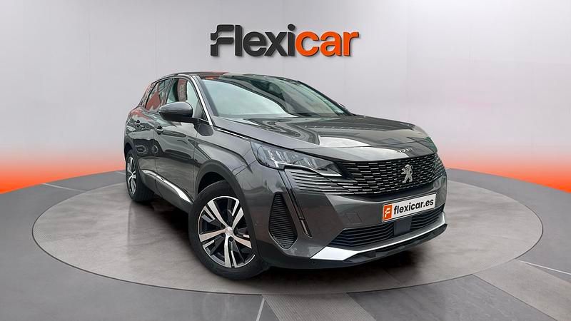 Usado Peugeot 3008 Allure 131 CV (96 kW) 2021 Gris SUV