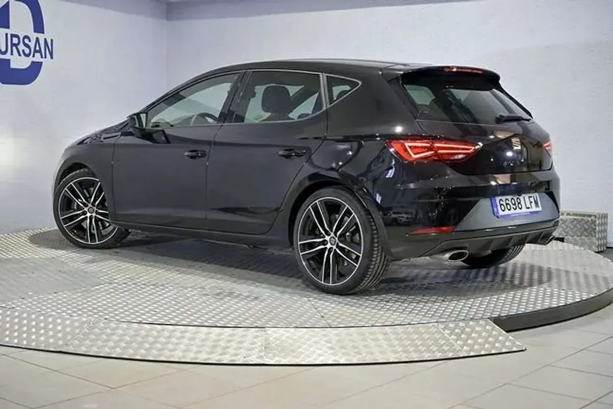 Usado Seat Leon Cupra 290 290 CV (213 kW) 2020 Negro Utilitario