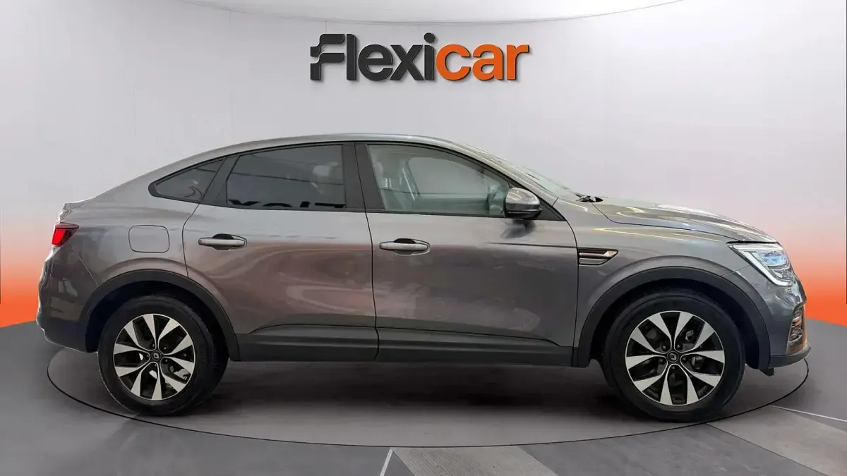 Usado Renault Arkana Evolution 145 CV (106 kW) 2023 Gris SUV