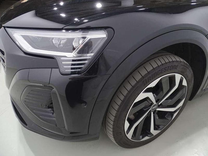Negro Usado 2024 Audi Q8 e-tron S-Line SUV | 66.300 € - Imagen 1/2