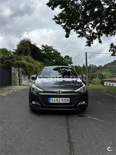 Occasion Hyundai i20 84 ch (61 kW) 2018 Gris Berline