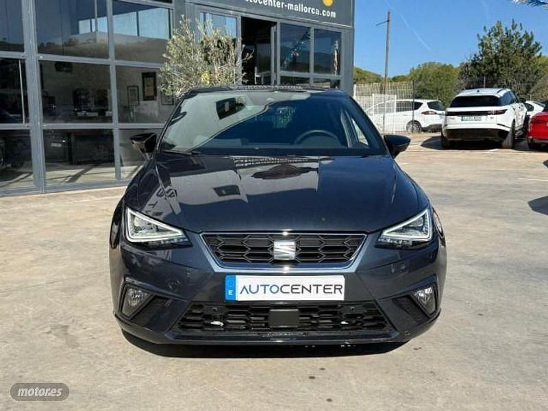 Usado Seat Ibiza FR 116 CV (85 kW) 2025 Gris Berlina