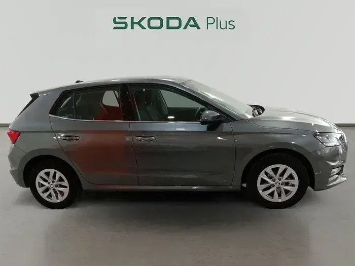 Nuevo Skoda Fabia Selection 80 CV (58 kW) 2025 Gris Utilitario