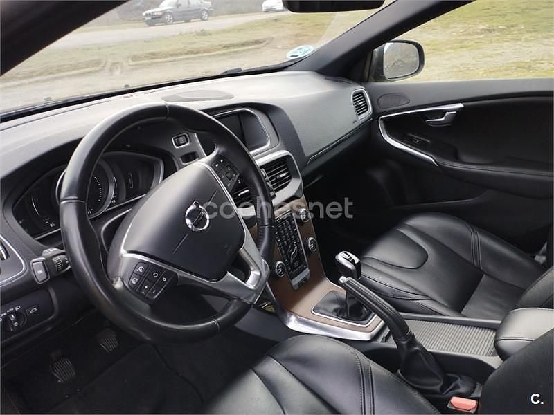 Usado Volvo V40 Inscription 190 CV (139 kW) 2017 Negro Berlina