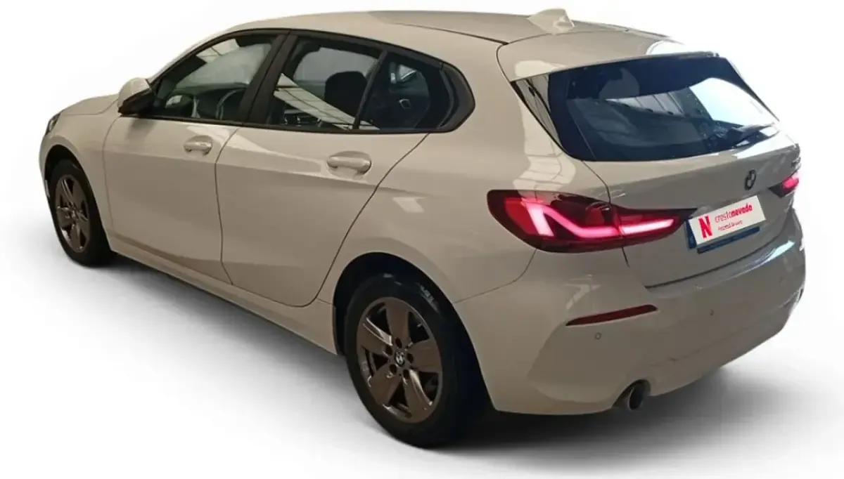 Usado BMW 116 Comfort Edition 116 CV (85 kW) 2023 Blanco Utilitario