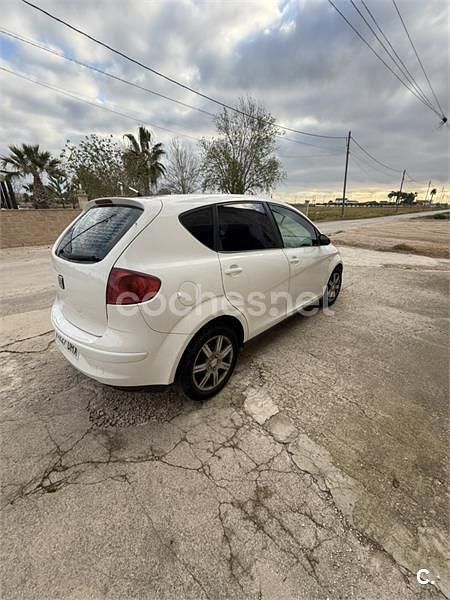 Usado Seat Altea Stylance 105 CV (77 kW) 2005 Blanco Monovolumen