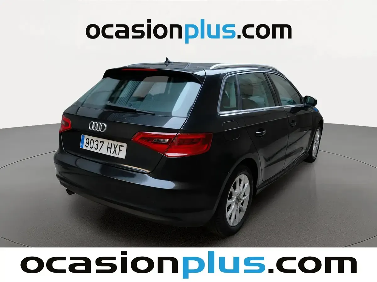 Usado Audi A3 Sportback 110 CV (80 kW) 2014 Negro Utilitario