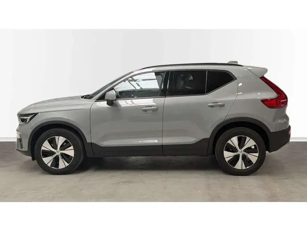 Usado Volvo XC40 163 CV (119 kW) 2024 Gris SUV