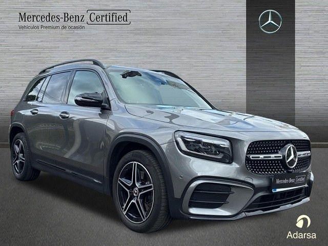 Usado Mercedes GLB220 190 CV (139 kW) 2024 Gris montaña SUV