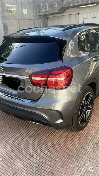 Usado Mercedes GLA220 177 CV (130 kW) 2019 Gris / plata SUV