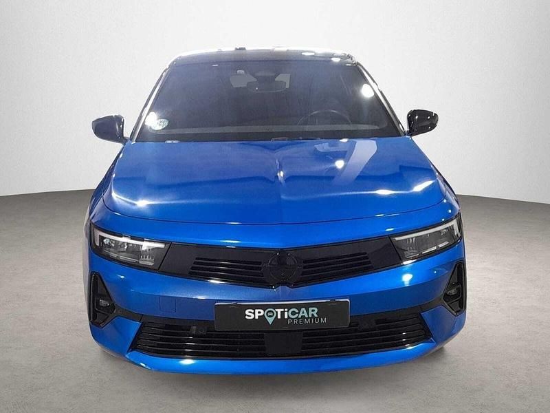 Usado Opel Astra 131 CV (96 kW) 2024 Azul Berlina