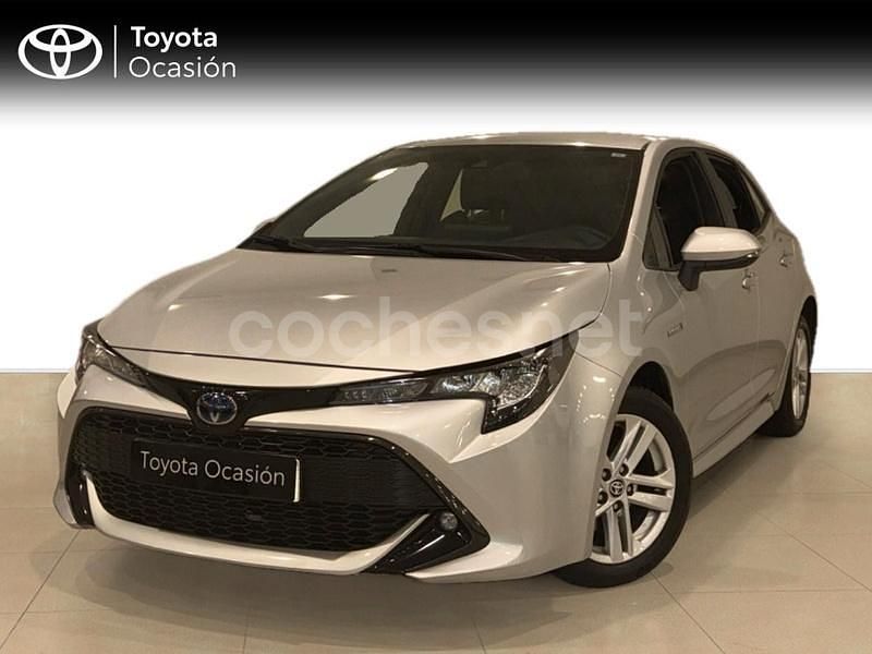 Gris / plata Usado 2021 Toyota Corolla Active Berlina | 23.490 € (Caro) - Imagen 1/4