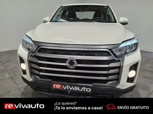 Usado SsangYong Musso 202 CV (148 kW) 2023 Blanco Pickup/Camioneta