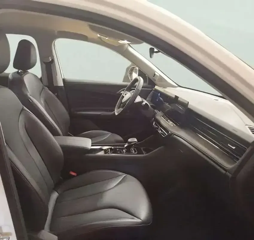 Usado MG HS Luxury 224 CV (164 kW) 2025 Plateado SUV