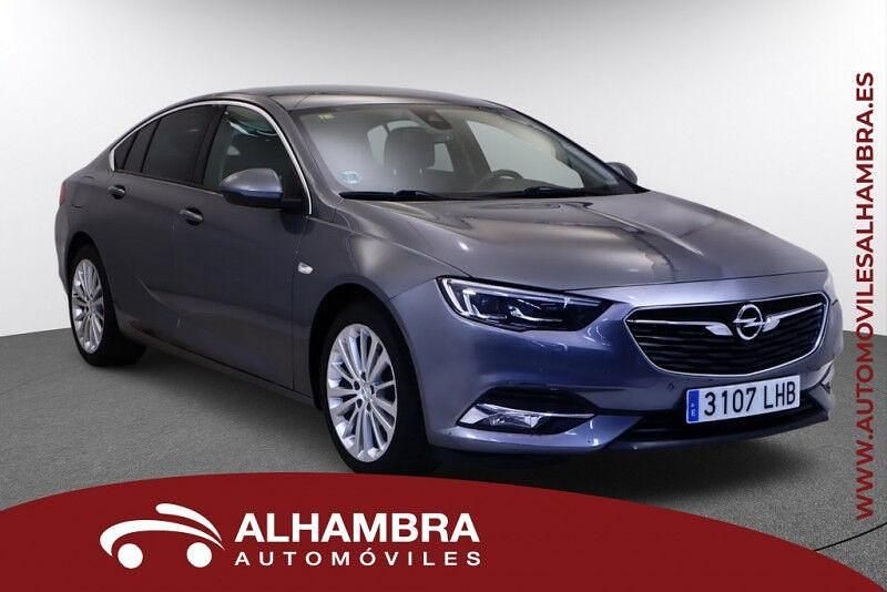 Usado Opel Insignia Innovation 136 CV (100 kW) 2020 Blanco Berlina