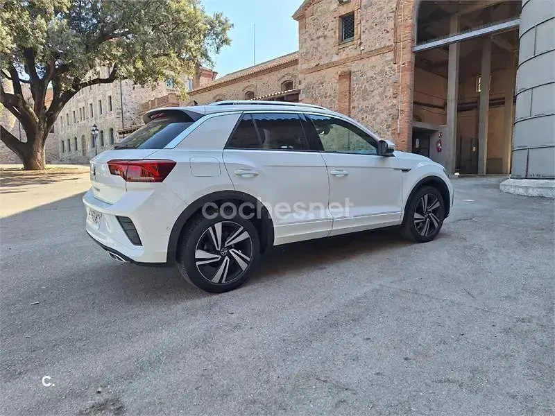 Usado VW T-Roc R-line 150 CV (110 kW) 2022 Blanco SUV
