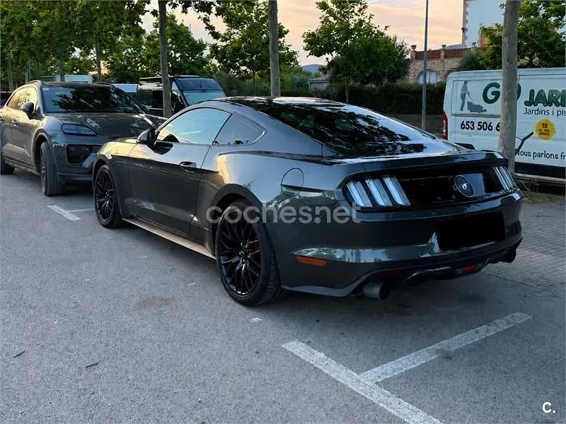 Usado Ford Mustang 310 CV (228 kW) 2017 Negro Coupe