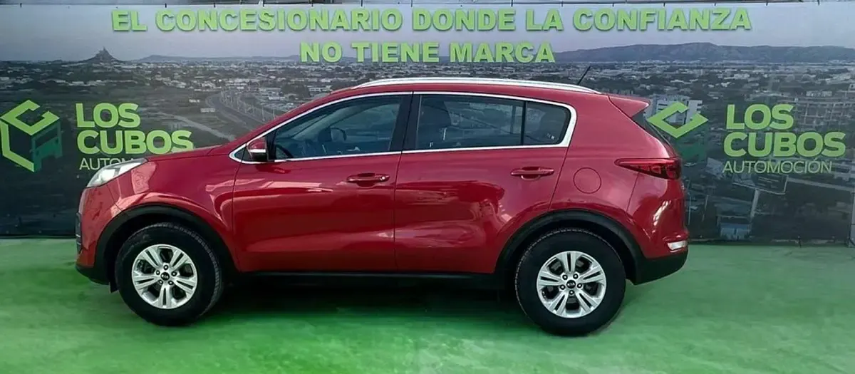 Usado Kia Sportage 132 CV (97 kW) 2018 Rojo SUV
