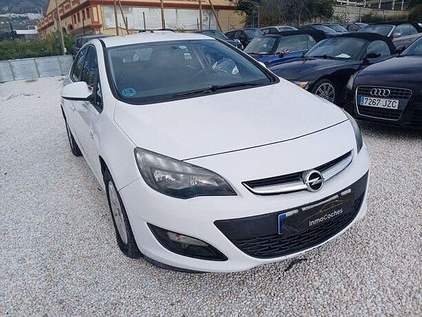 Usado Opel Astra Business 110 CV (80 kW) 2017 Blanco Utilitario