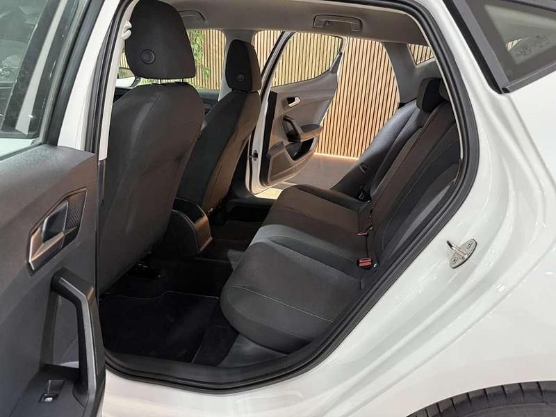 Usado Seat Leon Style 116 CV (85 kW) 2021 Blanco Utilitario