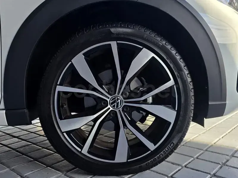 Usado VW Taigo R-line 116 CV (85 kW) 2025 Blanco SUV