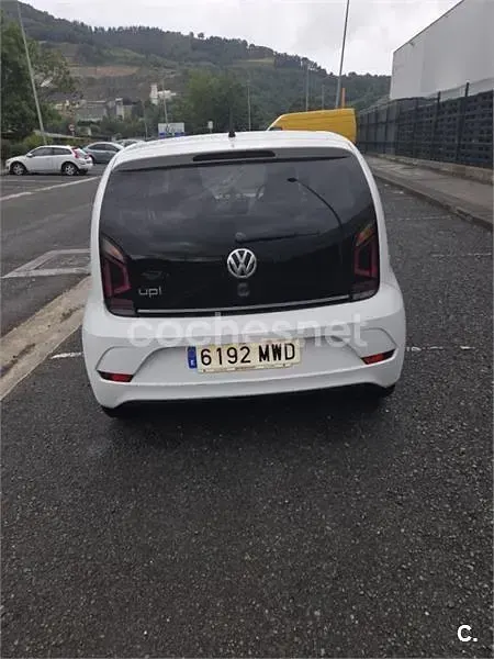 Usado VW up! high up! 60 CV (44 kW) 2017 Blanco Utilitario