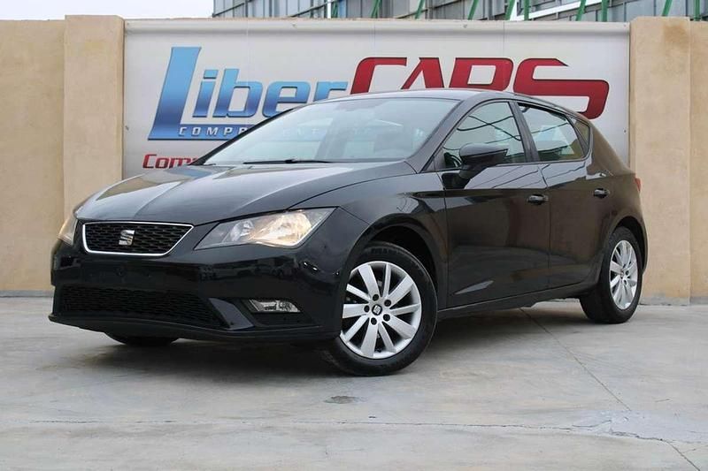 Usado Seat Leon Style 105 HP (77 kW) 2014 Preto Citadino
