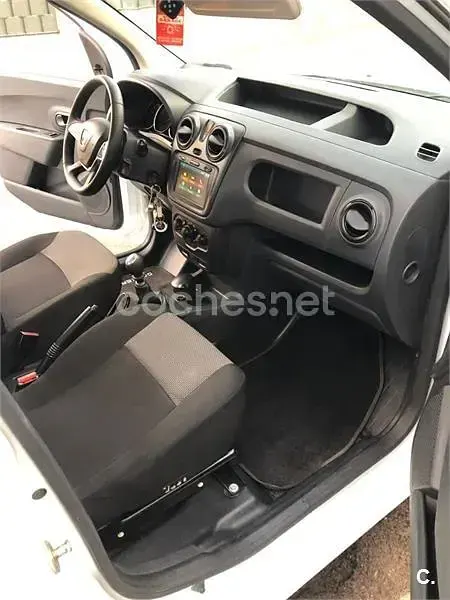 Usado Dacia Dokker Essentiel 95 CV (69 kW) 2020 Blanco Monovolumen