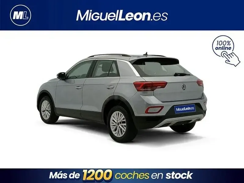 Usado VW T-Roc 110 CV (80 kW) 2022 Gris / plata SUV