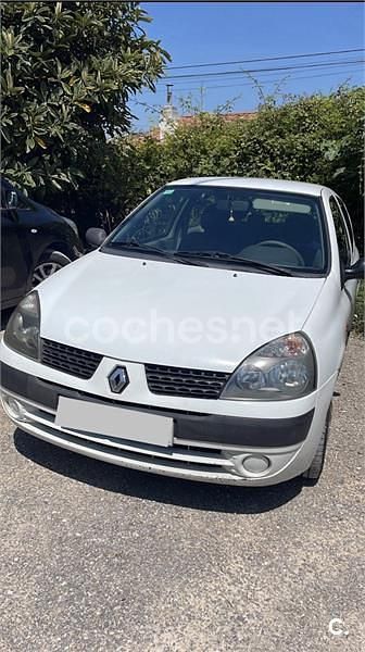 Usado Renault Clio II Authentique 65 CV (47 kW) 2002 Blanco Berlina