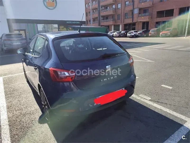 Usado Seat Ibiza CONNECT 95 CV (69 kW) 2016 Azul Berlina
